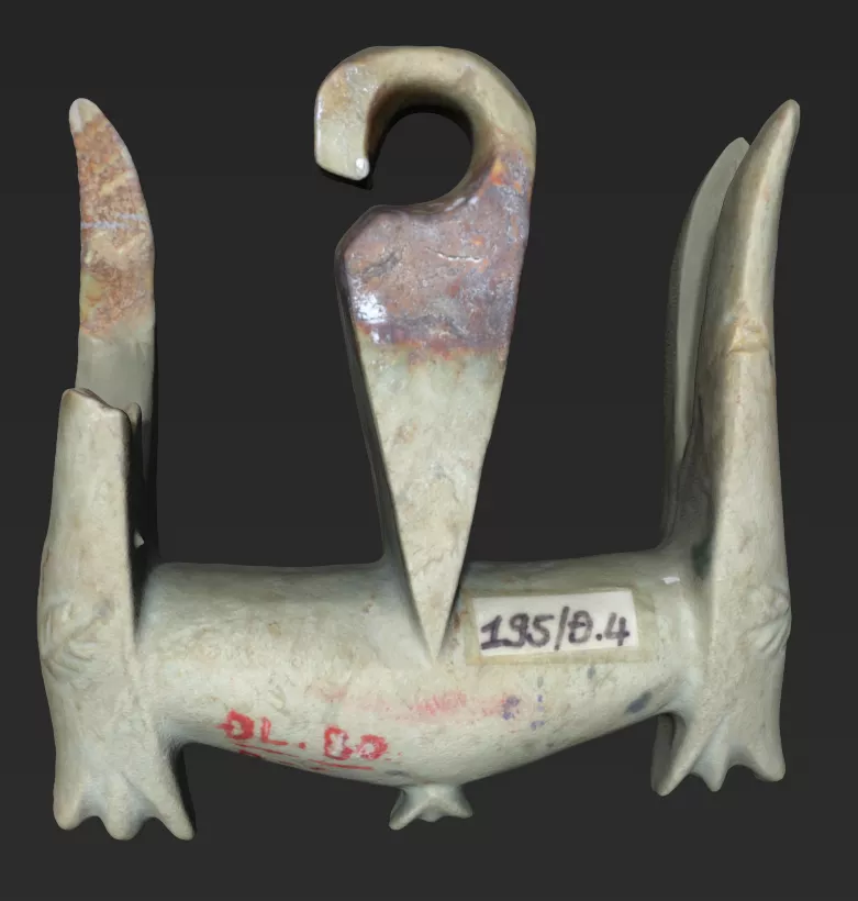 KHUYÊN TAI HAI ĐẦU THÚ