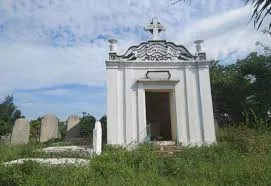 NGHĨA ĐỊA PHÁP – TÂY BAN NHA: SỰ NHÂN VĂN CỦA NGƯỜI VIỆT