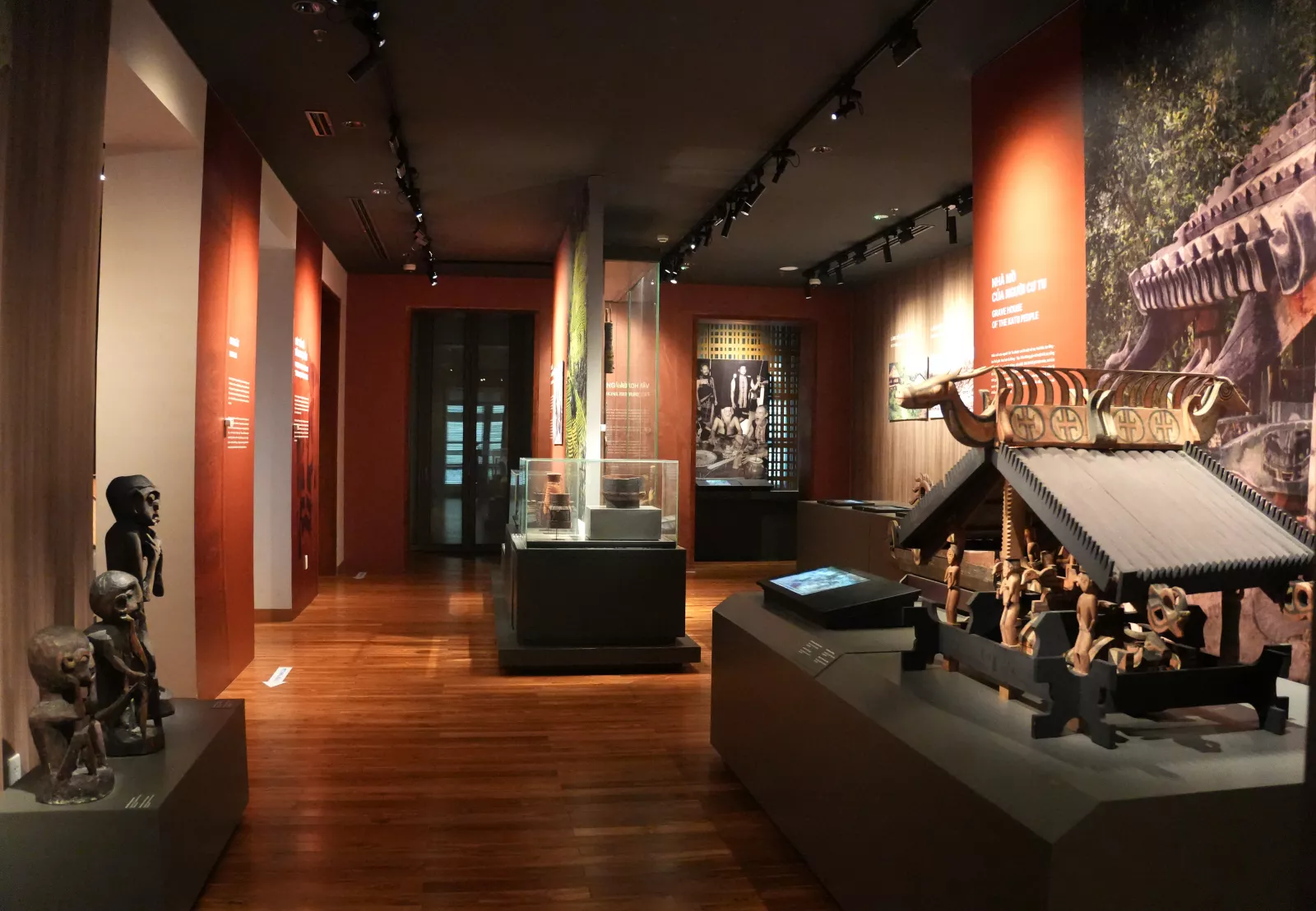 KHÔNG GIAN TRƯNG BÀY TẦNG 2