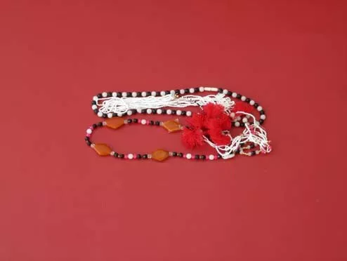 DUYÊN DÁNG TRANG SỨC NGƯỜI CƠ TU