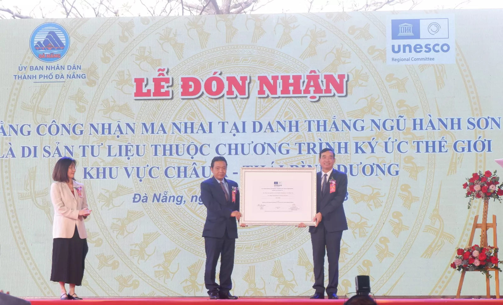 LỄ ĐÓN NHẬN BẰNG CÔNG NHẬN MA NHAI TẠI DANH THẮNG NGŨ HÀNH SƠN LÀ DI SẢN TƯ LIỆU THUỘC CHƯƠNG TRÌNH KÝ ỨC THẾ GIỚI KHU VỰC CHÂU Á – THÁI BÌNH DƯƠNG VÀ TRIỂN LÃM MA NHAI TẠI DANH THẮNG NGŨ HÀNH SƠN
