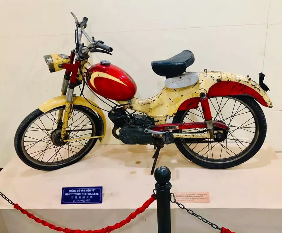 XE ĐẠP MÁY VANG BÓNG MỘT THỜI